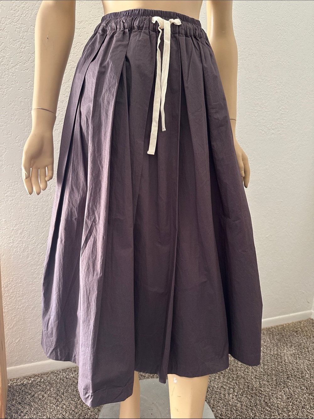 QAZAQ Gathered Drawstring Midi Skirt in Deep Plum XS/S